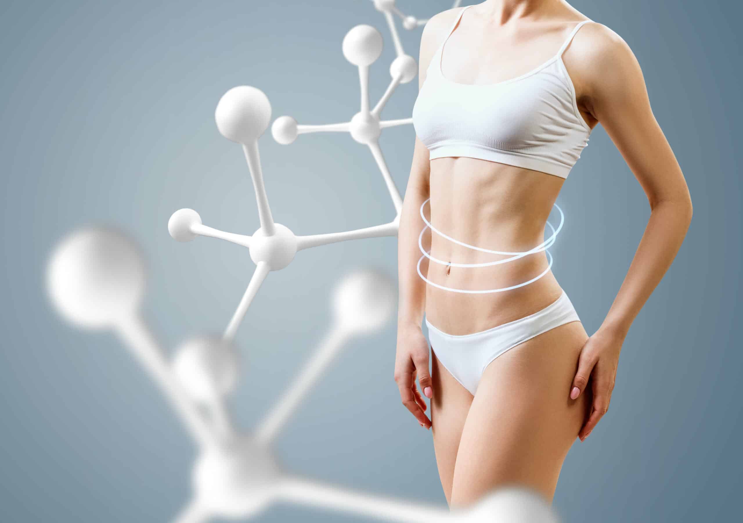 Uma mulher de biquíni branco está em frente a uma molécula e apresenta a Osteopathie Hamburg.