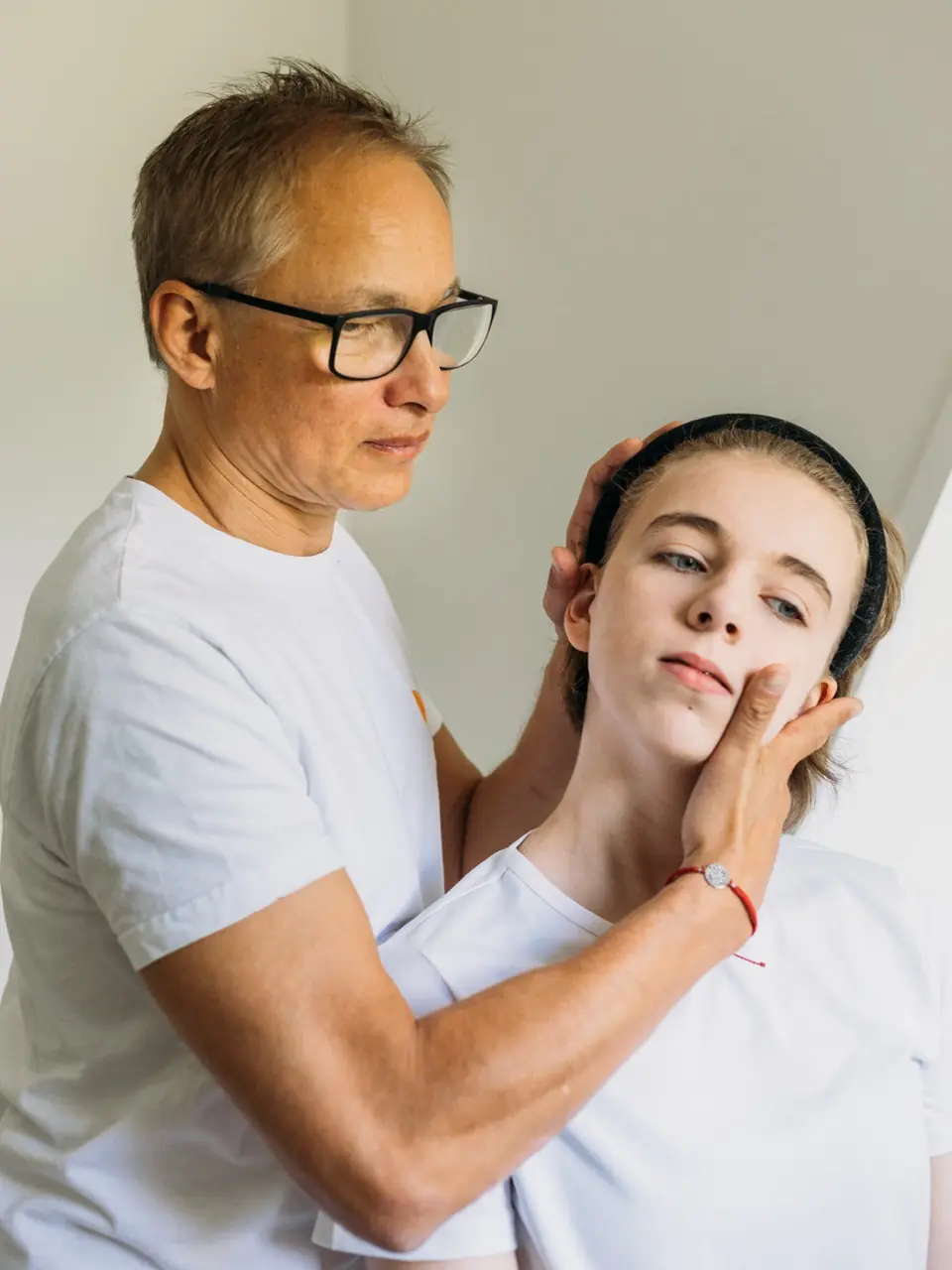 Torsten Liem bei der Kinderosteopathie – Osteopathiezentrum Liem Hamburg
